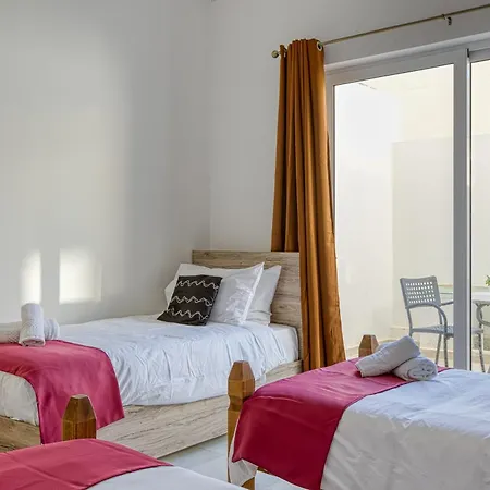 Stunning 2br Penthouse With Terrace In By 360 Estates