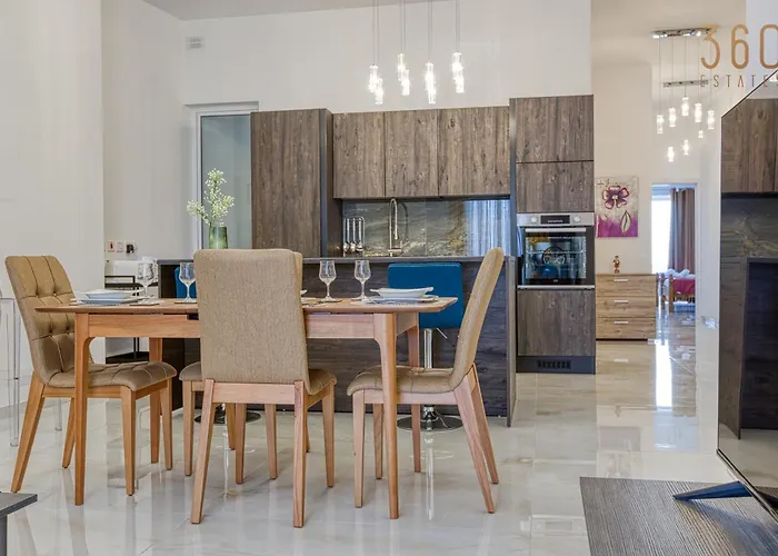 Apartament Stunning 2br Penthouse With Terrace In By 360 Estates Mosta