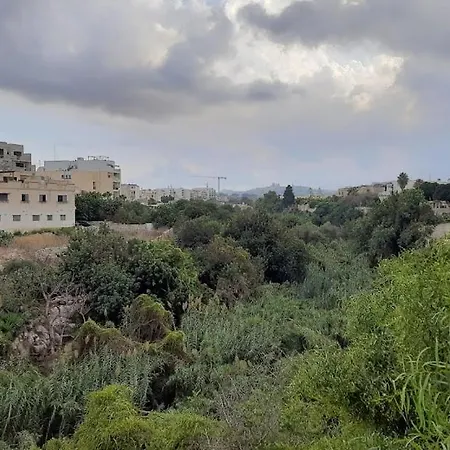 Appartement Stunning 2br Penthouse With Terrace In By 360 Estates