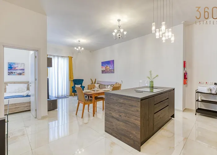 Stunning 2br Penthouse With Terrace In By 360 Estates *