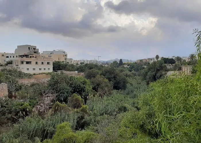 Διαμέρισμα Stunning 2br Penthouse With Terrace In By 360 Estates